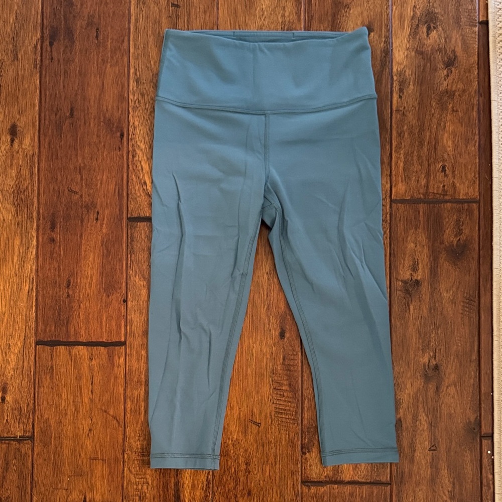 Athleta XS Blue elation crop—High-Rise Leggings